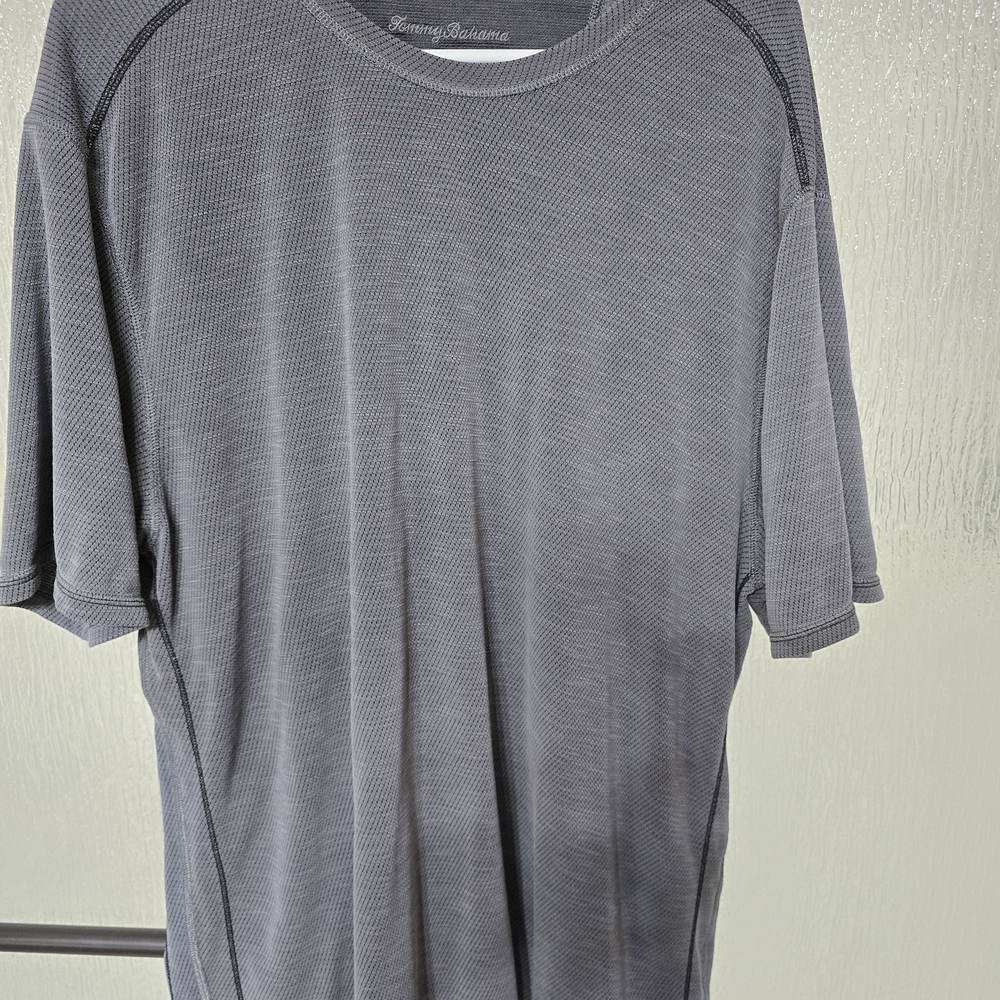 Tommy Bahama Gray Short-Sleeve Performance Tee